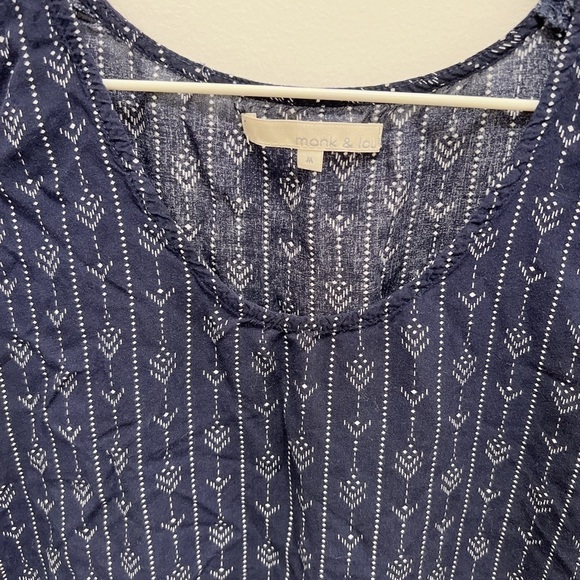 MONK & LOU | Navy Blue And White Aztec Pattern High Low Sleeveless Blouse size M - Picture 2 of 4